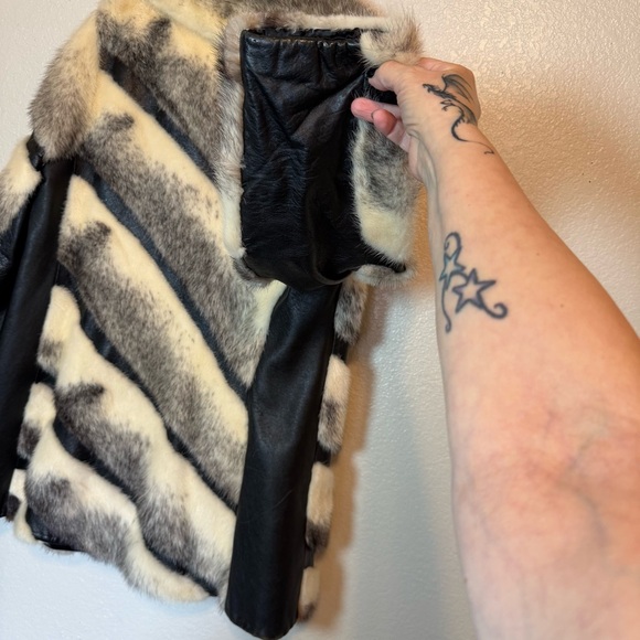 Vintage Smith Fine Furs Fur & Leather Coat Vintage 60s/70s Black White Medium - Picture 13 of 14